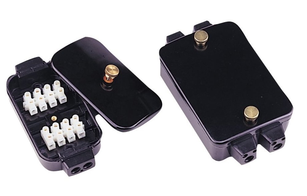 Allpa Waterdichte verbindingsdoos van bakeliet  2x8 aansluitingen  140x102x54mm