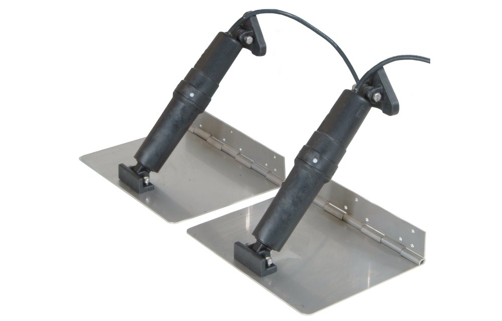 Elektrische trim tab set  9x9  12V (boot 14'-18'/4-5 5m) incl. bedienpaneel (double rocker switch)