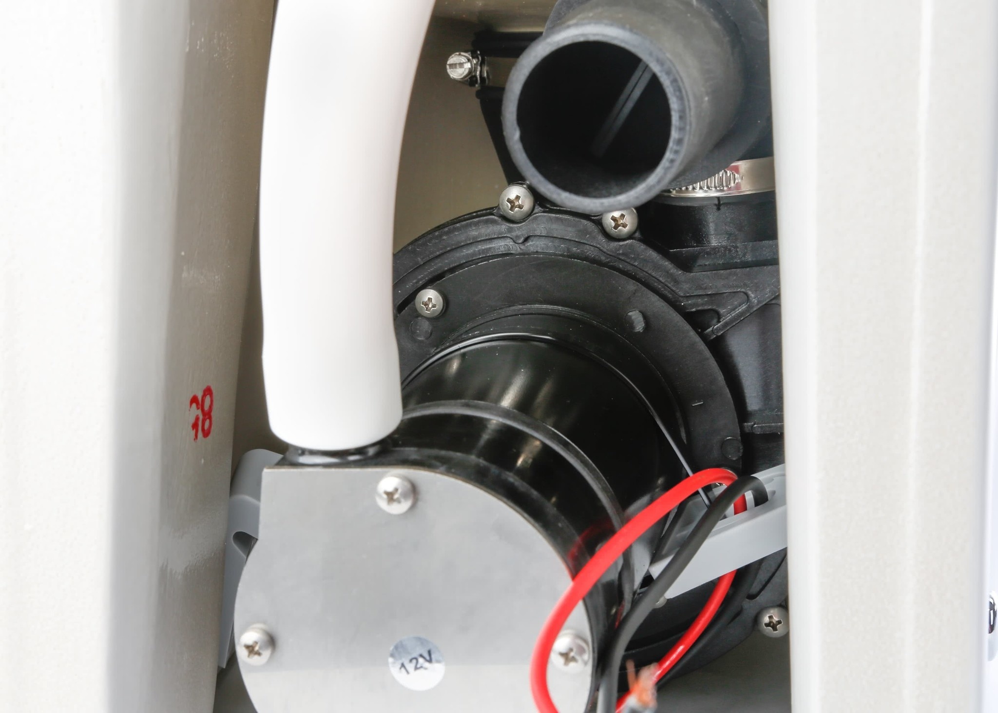 Laguna elektrisch toilet standaard 12/24  volt