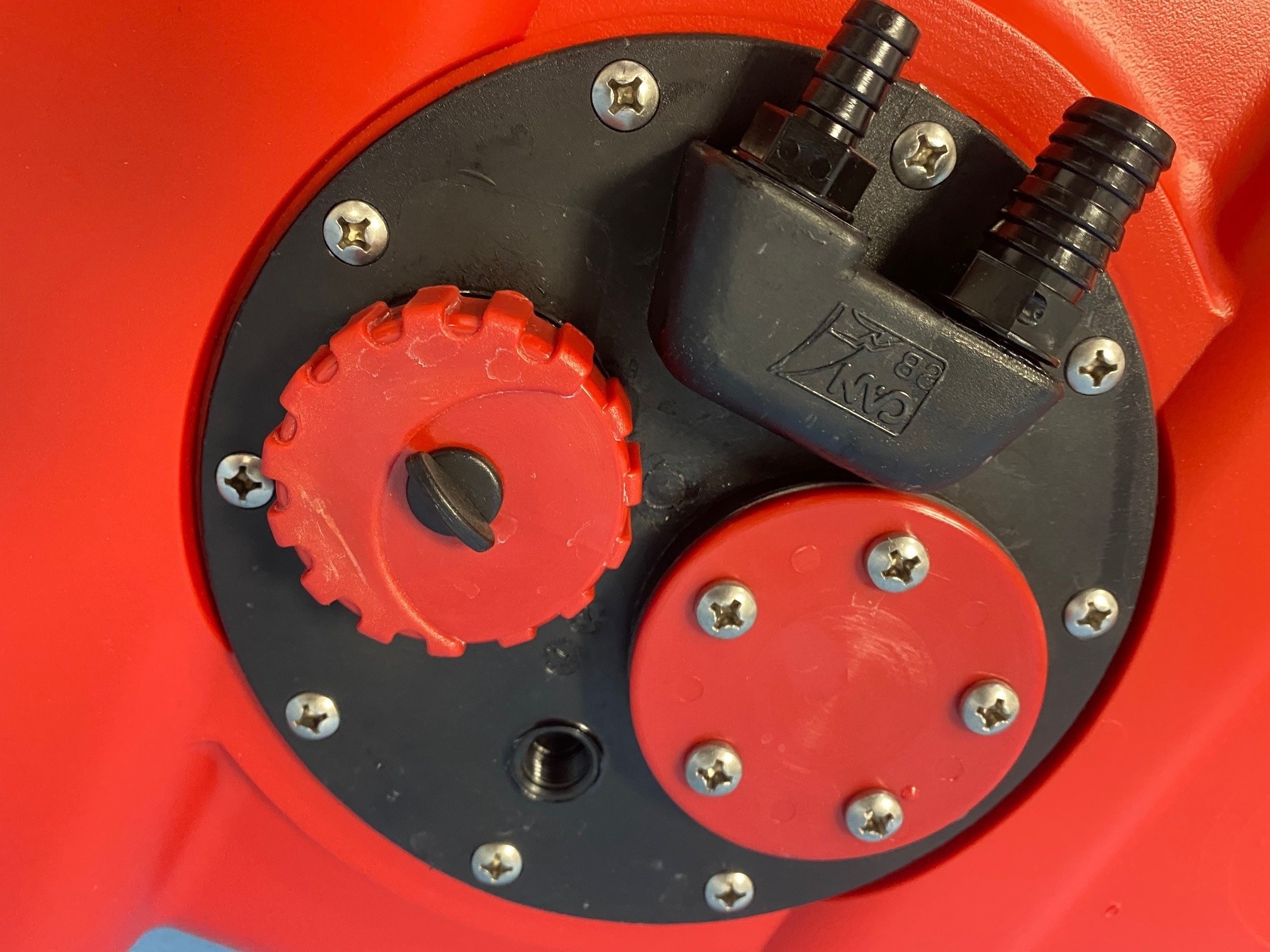 Kunststof inbouw brandstoftank 55 liter