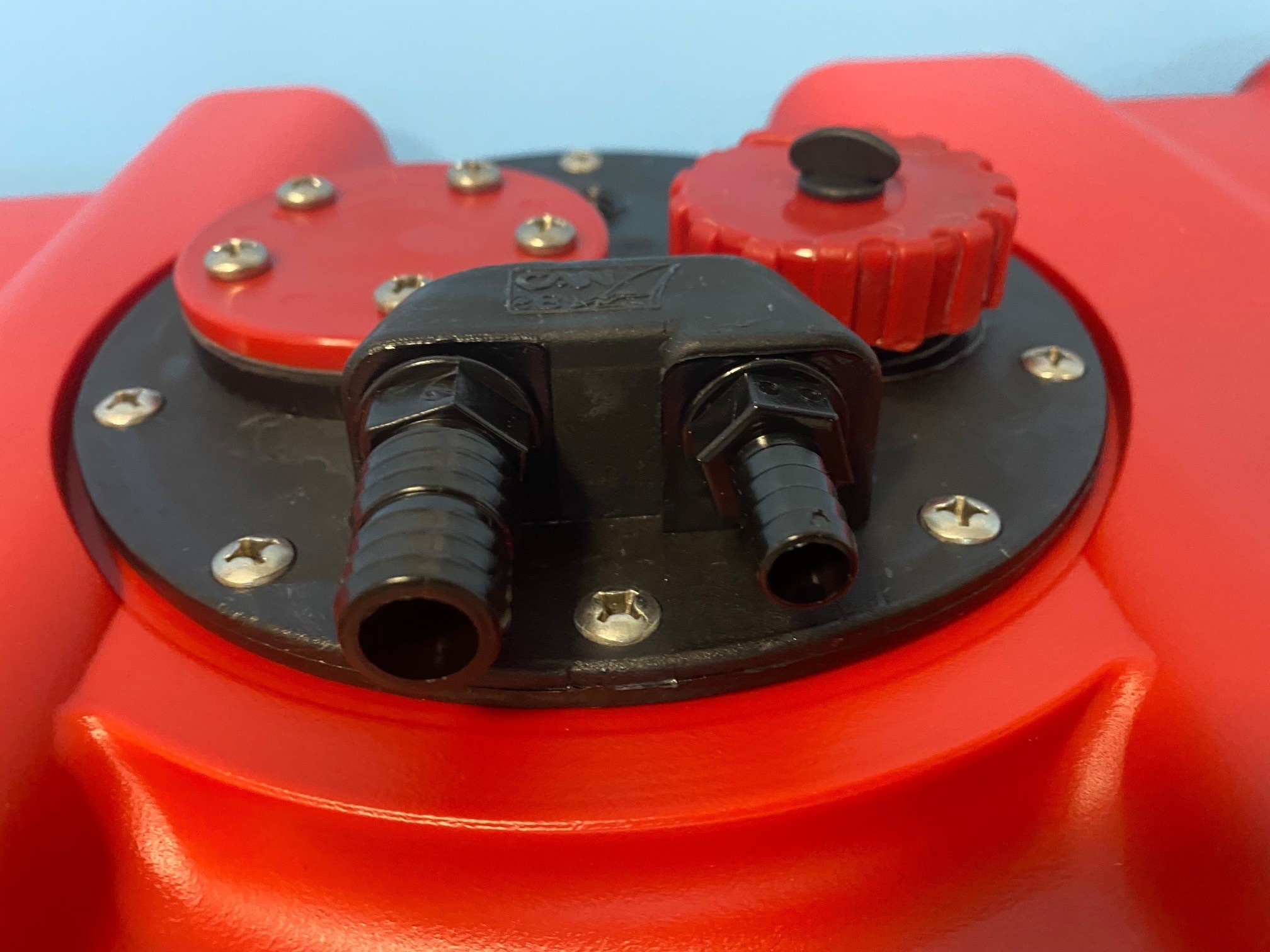 Kunststof inbouw brandstoftank 55 liter