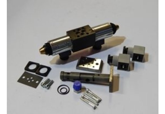 Technodrive Elektrisch schakelsysteem 24V retrofit voor TM93-TM265