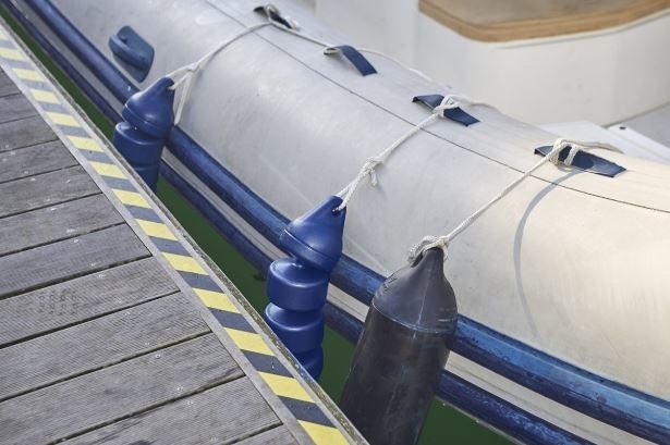 Flexibele fender Ø12 x 48 cm zwart