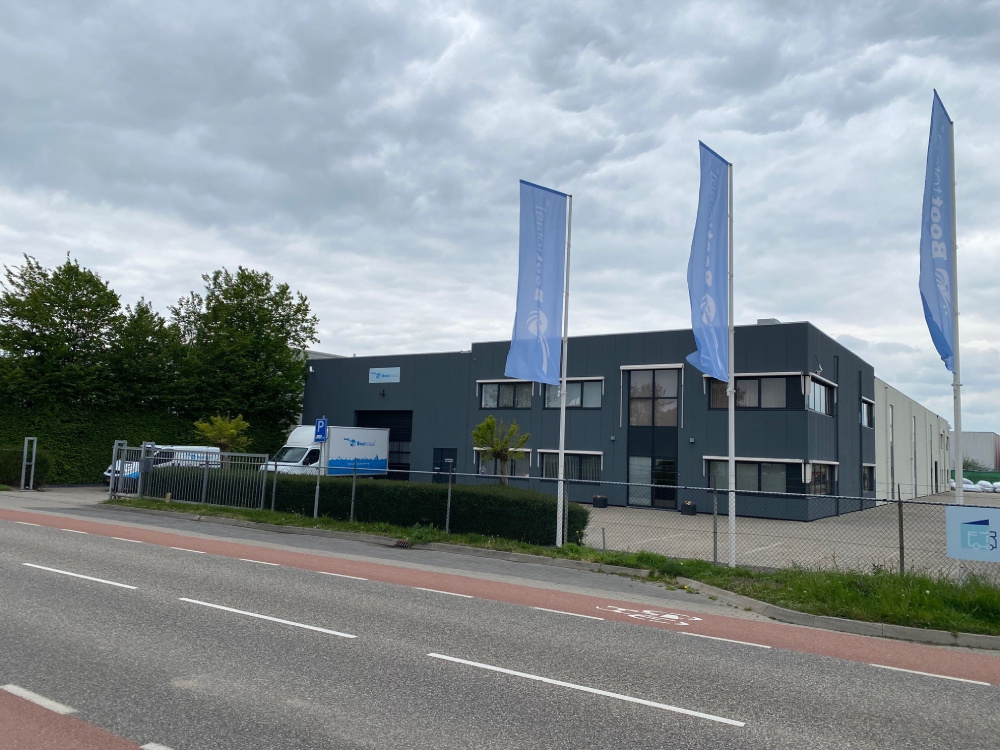 In volle vaart vooruit.