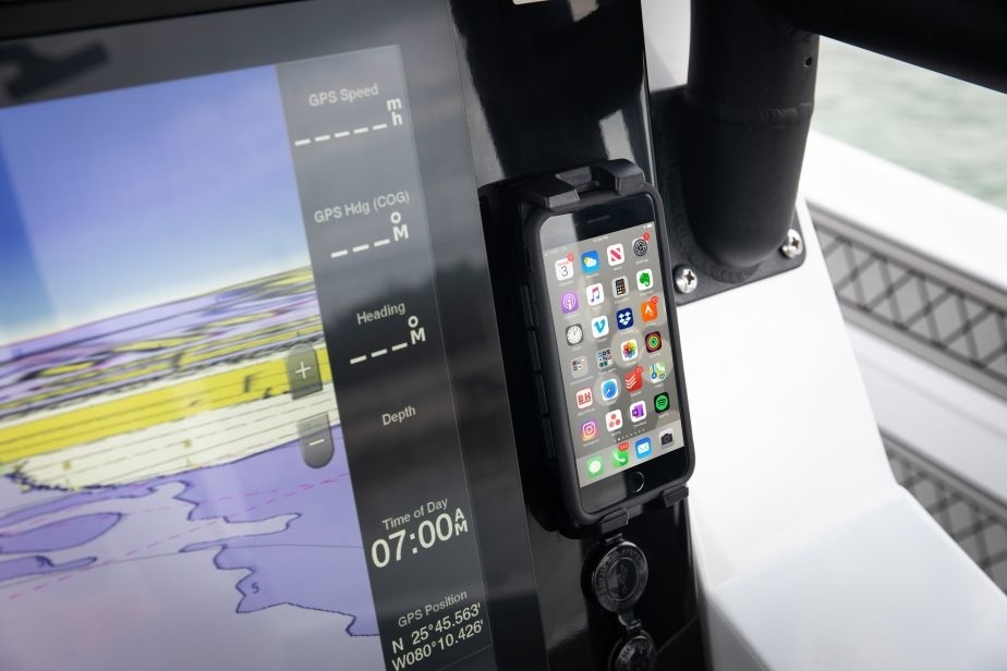 ROKK Active telefoonhouder met oplader draadloos (12/24V)