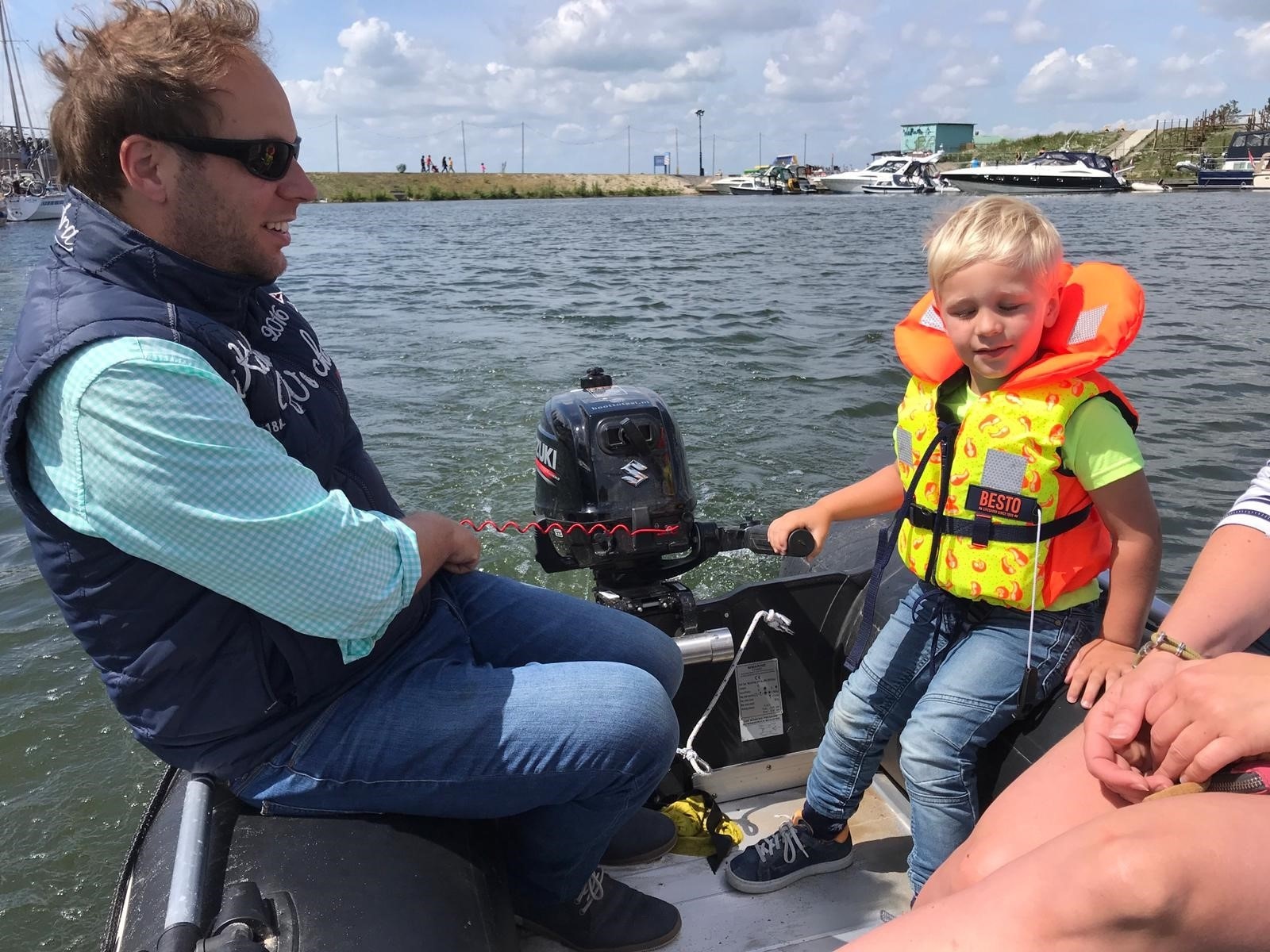 Heb ik een vaarbewijs nodig voor mijn rubberboot?