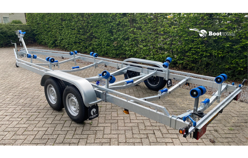 Vlemmix Boottrailer  "I"  | 7,8 m (as 2×1350 kg)