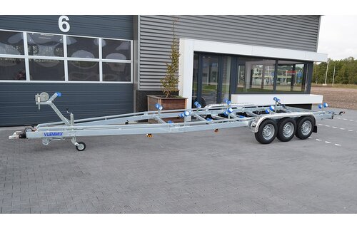 Vlemmix Boottrailer "R" | 8,4 m (as 3×1350 kg)
