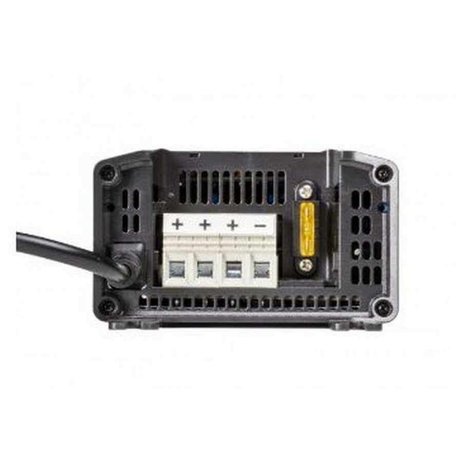 Blue Smart IP22 Charger 12/30 (3)