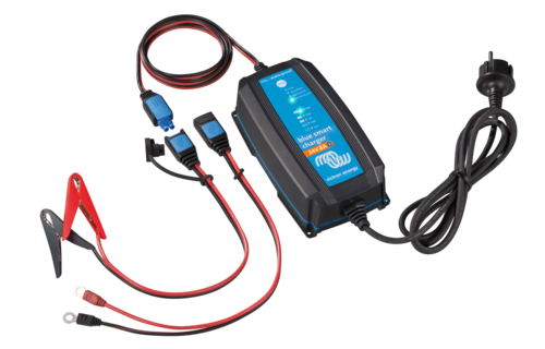 Blue Smart IP65 Charger 24/13 + DC connector