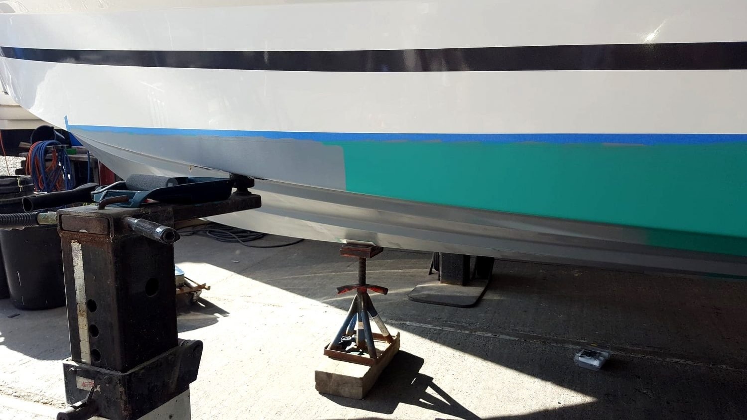 Aanbrengen van International Gelshield Epoxy Primer