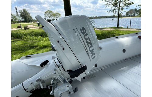 Suzuki buitenboordmotor 6pk - DF6A - Kortstaart - Wit