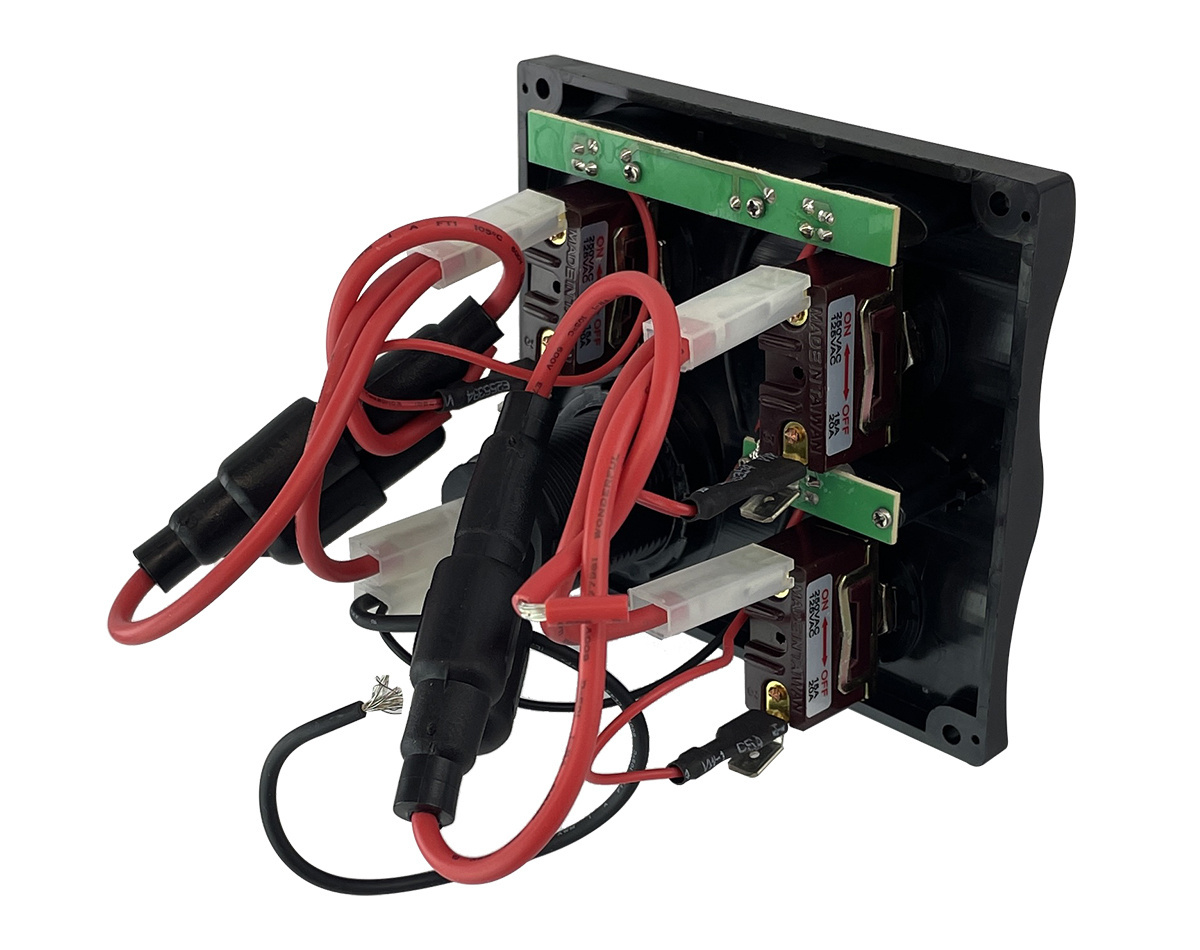 Schakelpaneel met 12 VOLT plug - 3 schakelaars