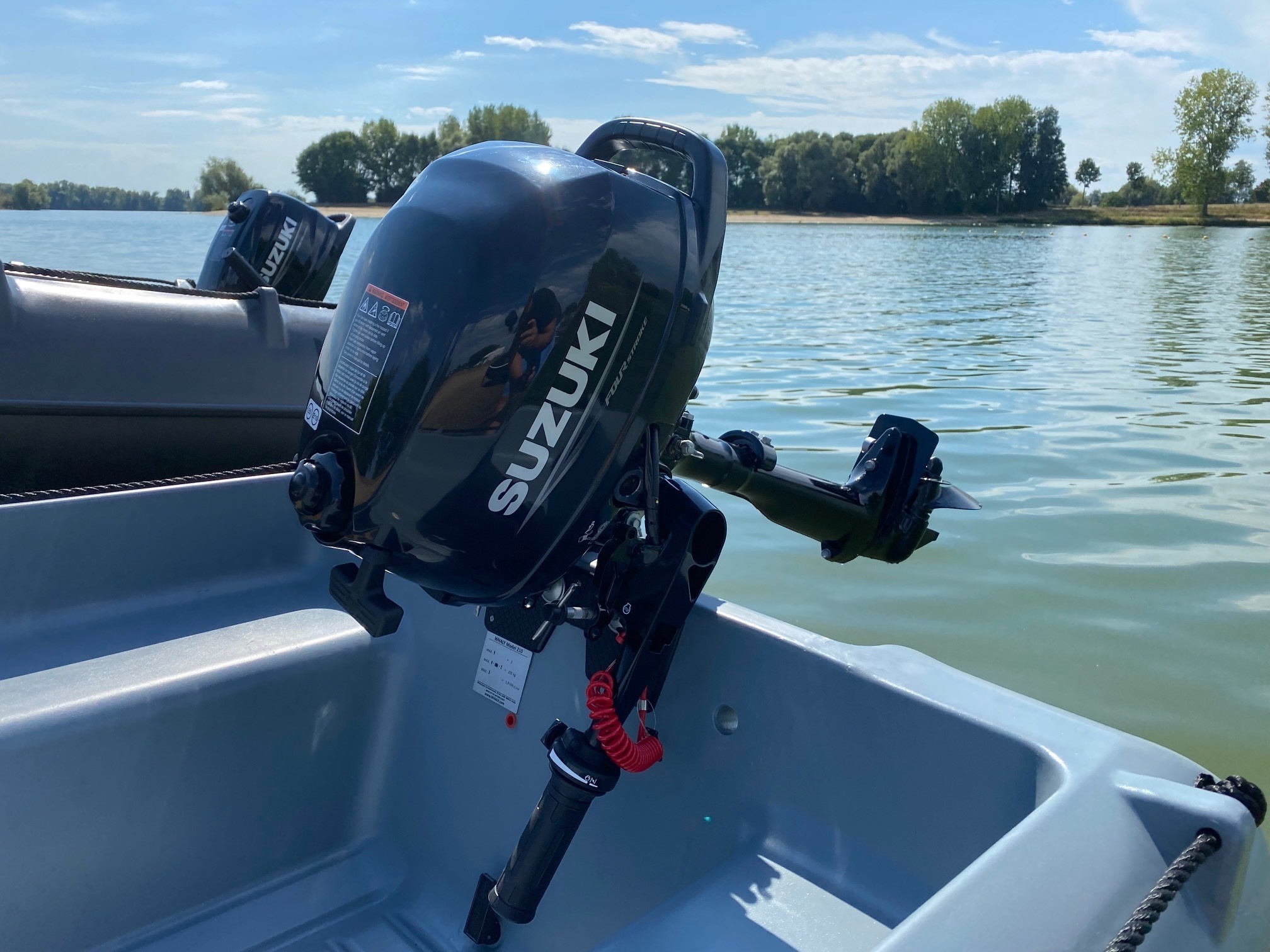 Suzuki  buitenboord motor 2.5pk - DF2.5 - Kortstaart - Zwart