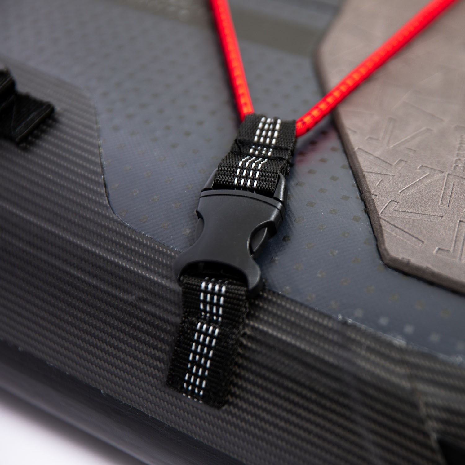 BRABUS x Jobe Shadow 11.6 Limited Edition Opblaasbaar SUP Board Pakket