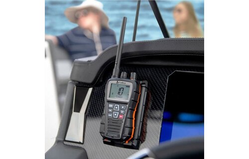 Cobra BlueBound 350 VHF — drijvende handheld marifoon (6W, IPX7, USB-C)