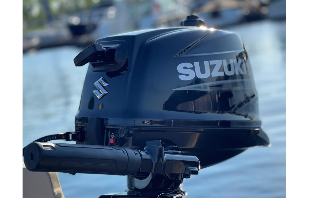Suzuki buitenboordmotor 6 pk - DF6A - Kortstaart - Zwart