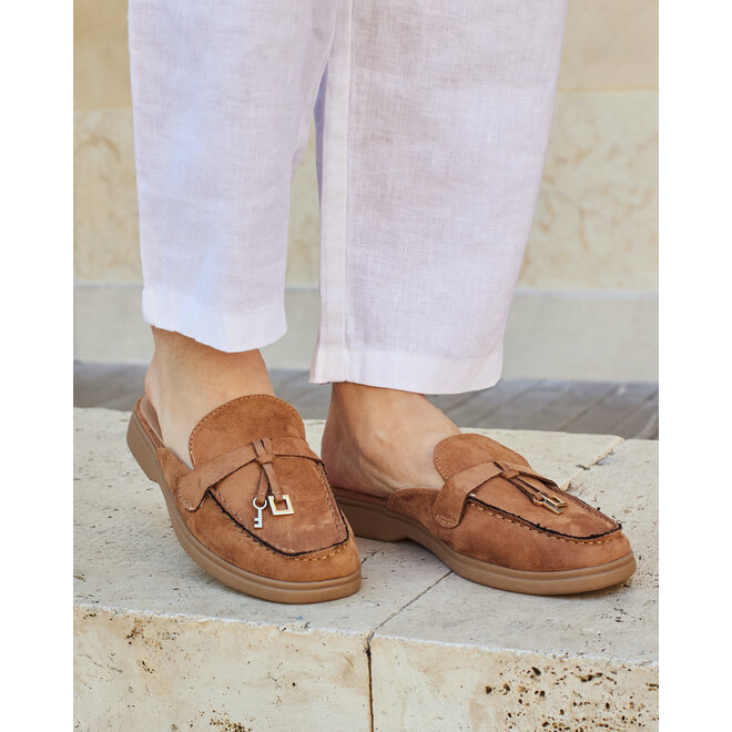 Instap Loafers Camel Suedine Bedeltjes