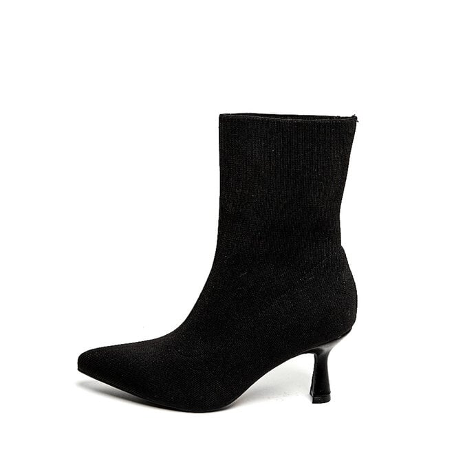 Sockenstiefel Schwarz mit Kittenabsatz