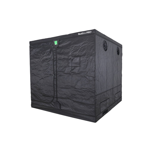BudBox PRO TITAN Plus 2.4 x 2.4 x 2m Silver Mylar Grow Tent