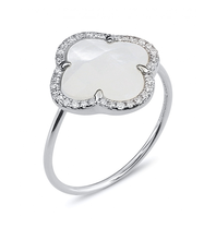 Morganne Bello Morganne Bello ring met parel en diamant klaver steen witgoud