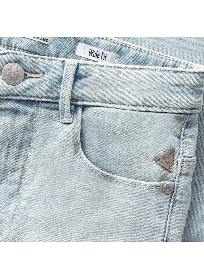 Wide Fit Light Denim  970573 | Used Light Denim 7166 (S26)