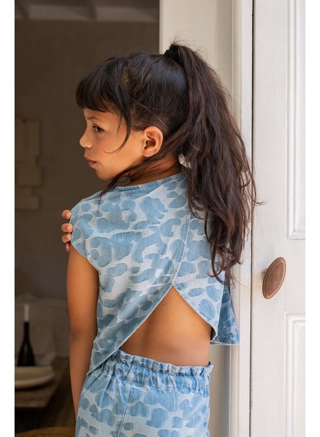 Clara Flo girls chambrey knotted top with CF closure F601-5107 | Denim AOP (186)