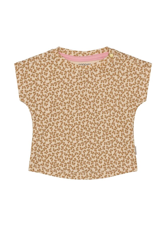 Tee SS AOP 6420023 | Sand (2448) SS26