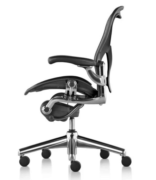 Herman Miller Renoverad Herman Miller Aeron Chair Tuxedo (Polished)