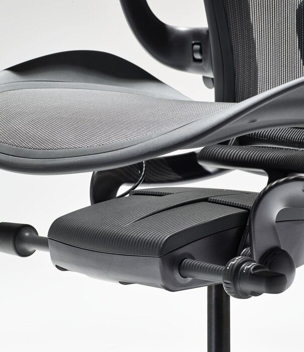 Herman Miller Remis à neuf Herman Miller Aeron Remastered Graphite