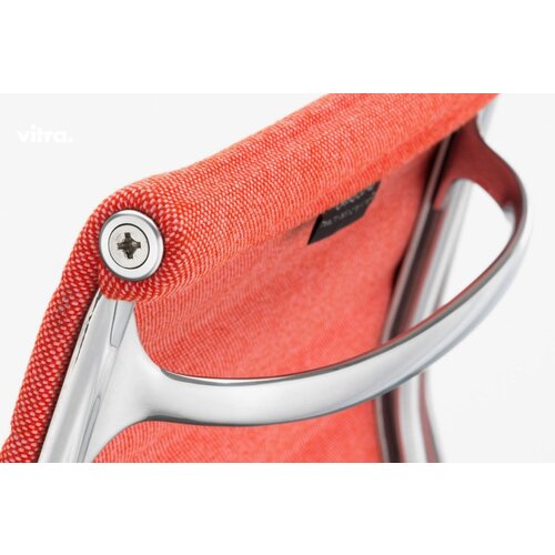 Vitra Vitra EA 103 stoel