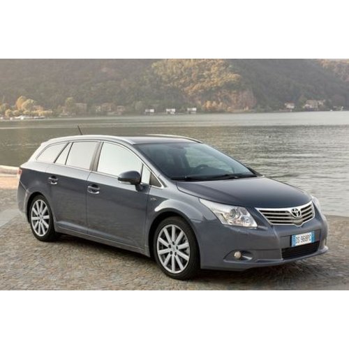 Dakdragers Toyota Avensis Wagon (station)