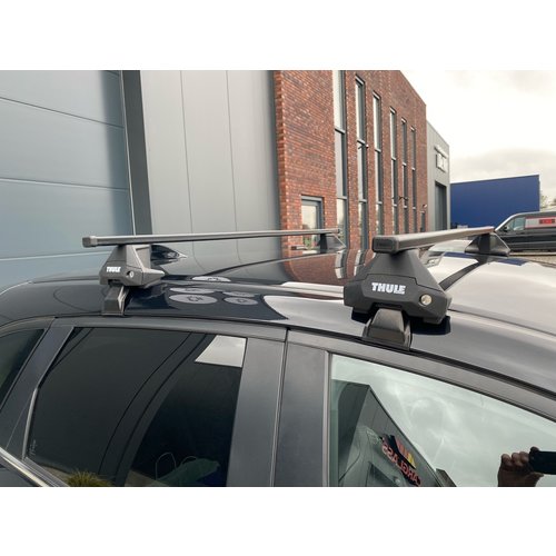 Thule SquareBar Thule SquareBar dakdragers Mazda CX5 bouwjaar 2017 t/m heden zonder dakrailing