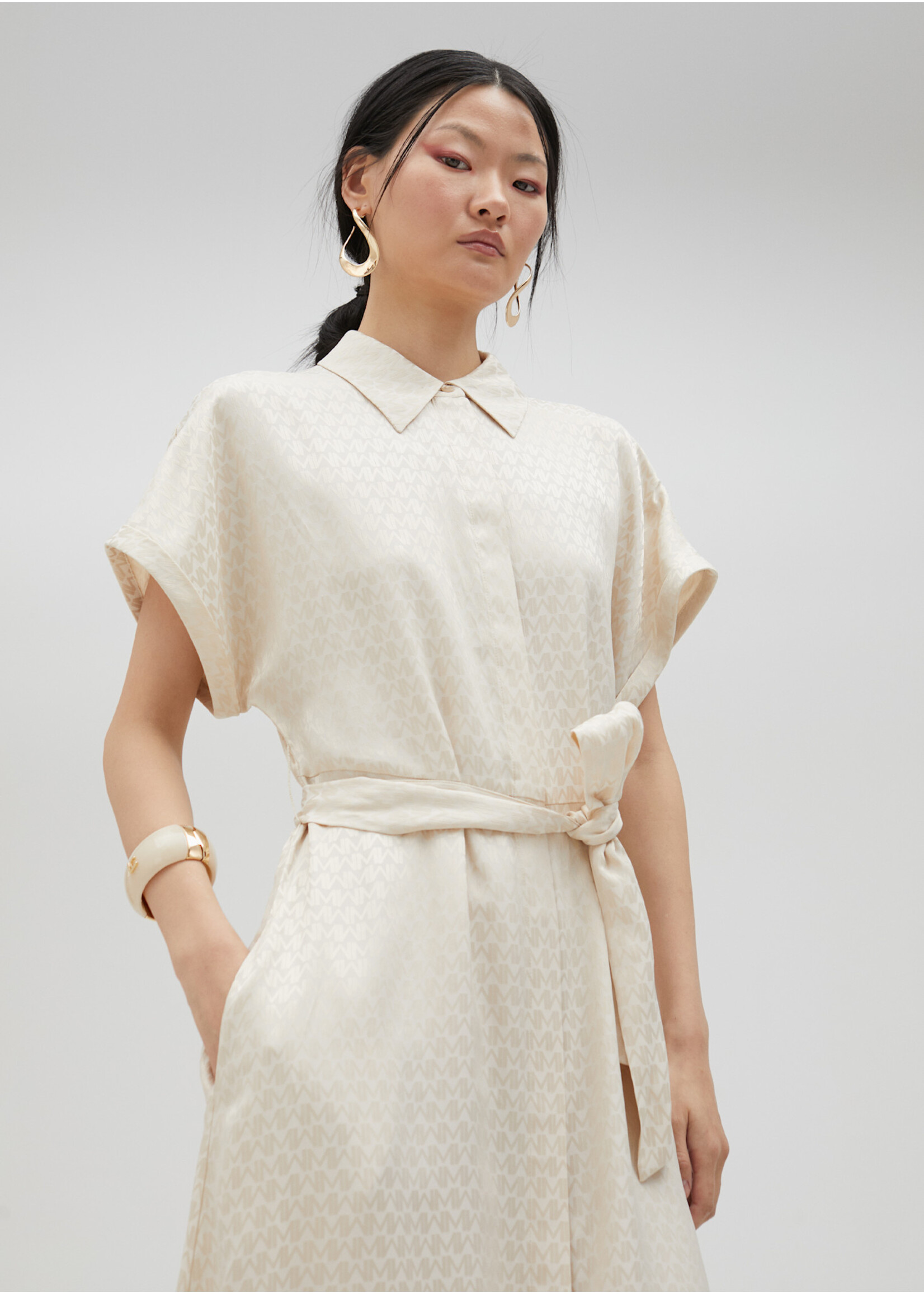 MS2516004 Robe