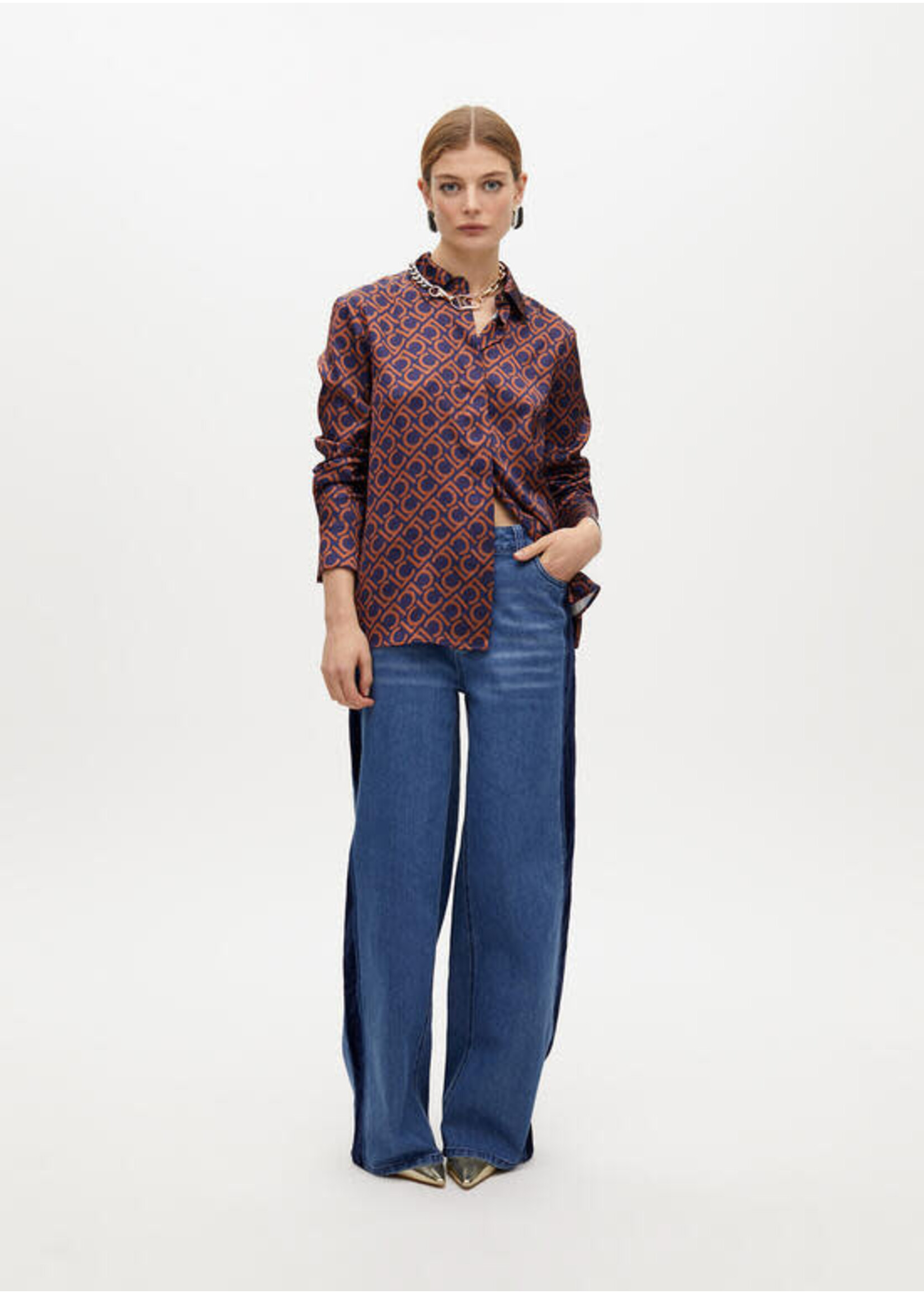 LF2515020 Camisa estampada en satén recta AZUL-MARRON