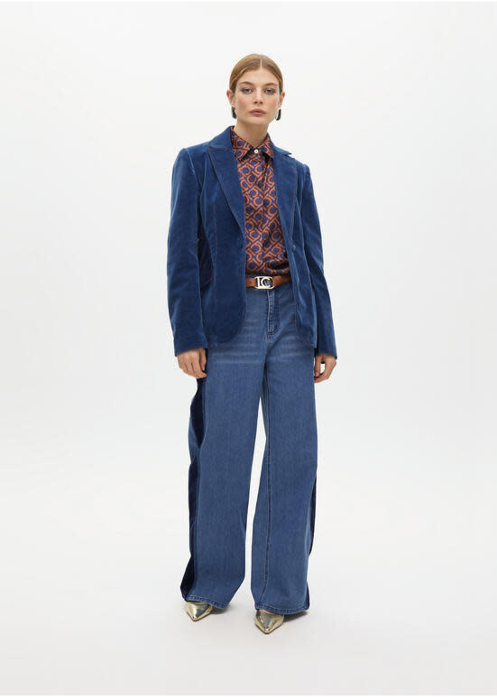 LF2515020 Camisa estampada en satén recta AZUL-MARRON