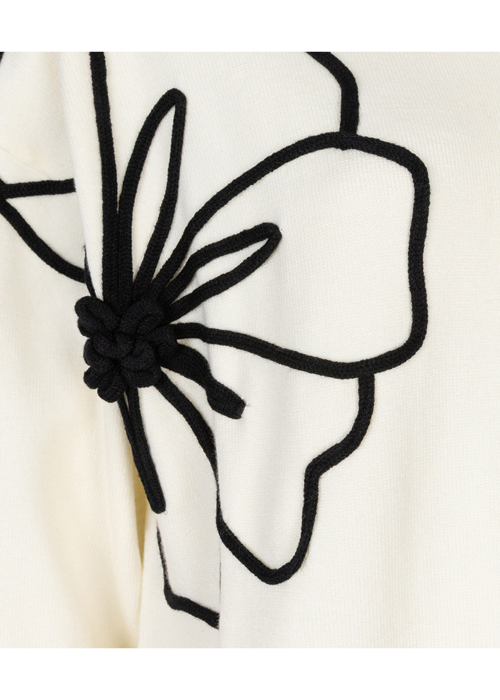 F25.02504 Dress tape flower patch