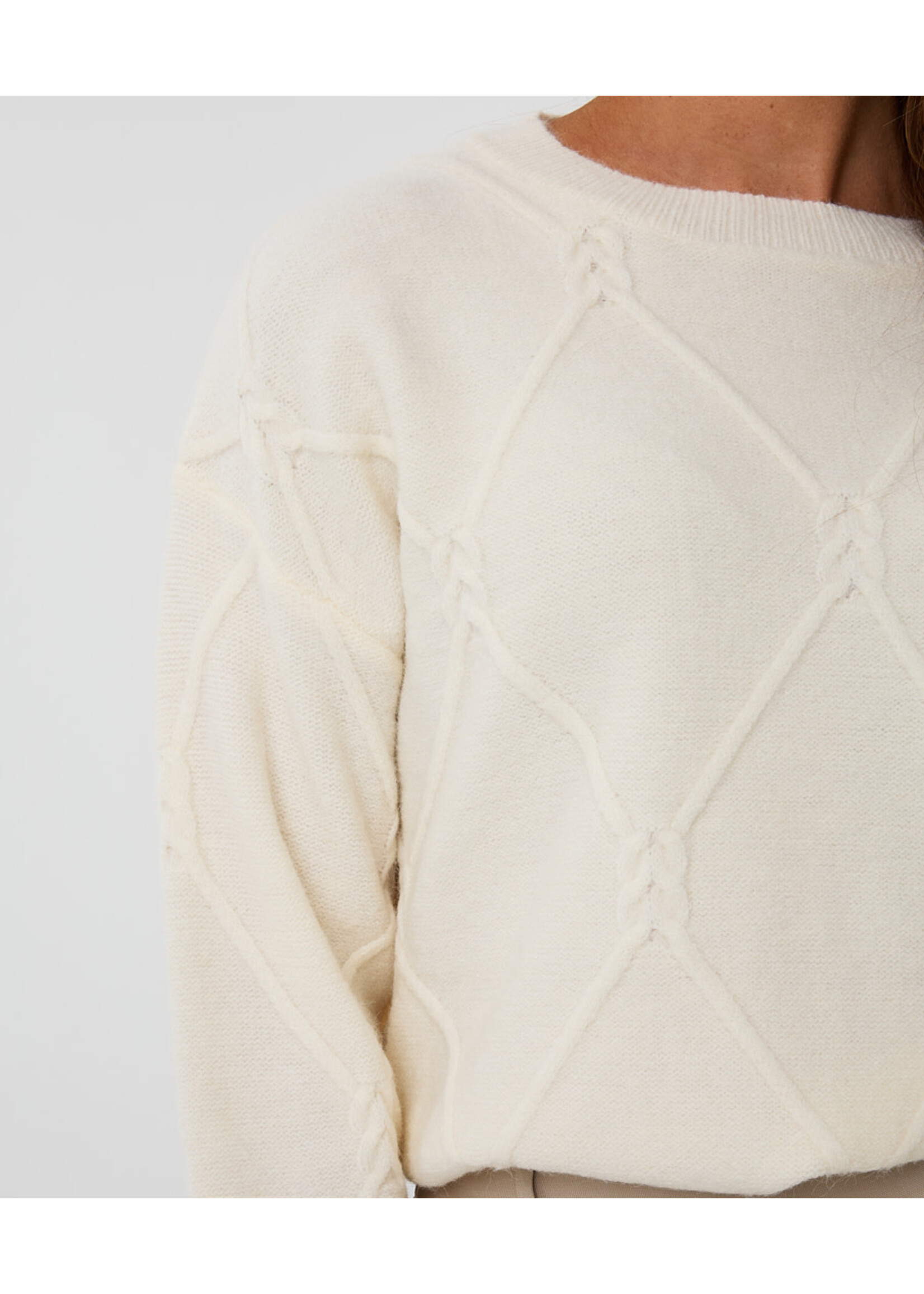 F25.02511 Sweater cable square