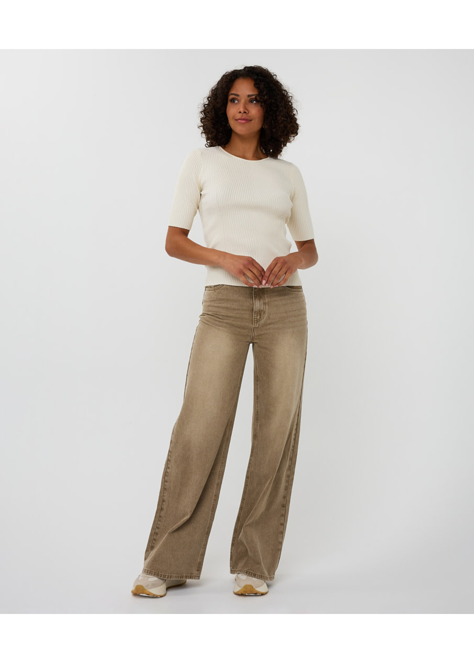 F25.12504 Trousers wide leg garment dye