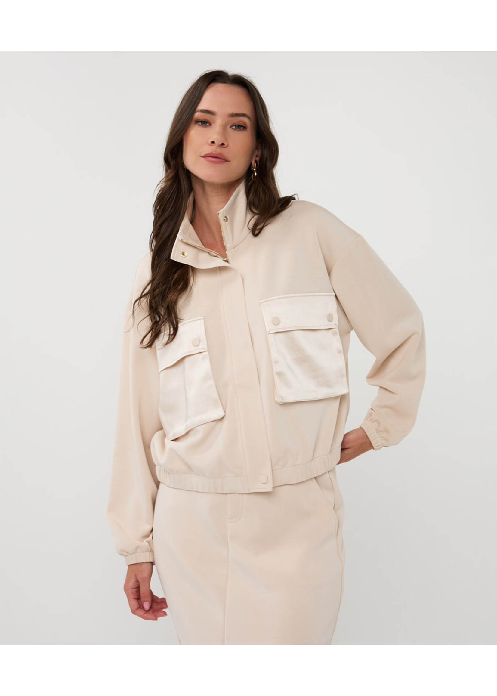 F25.05501 Cardigan Bomber Modal
