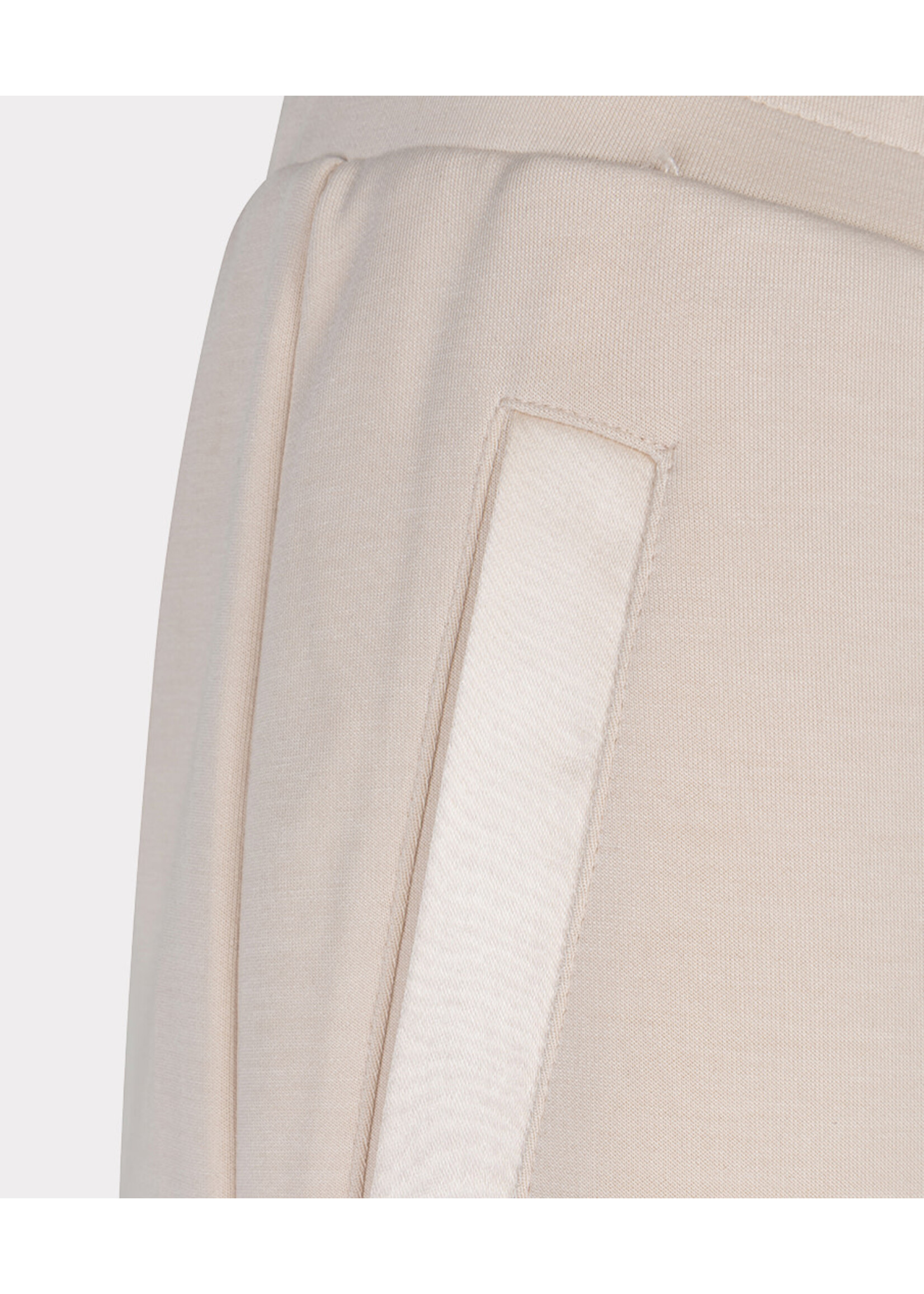 F25.05506 Trousers wide modal