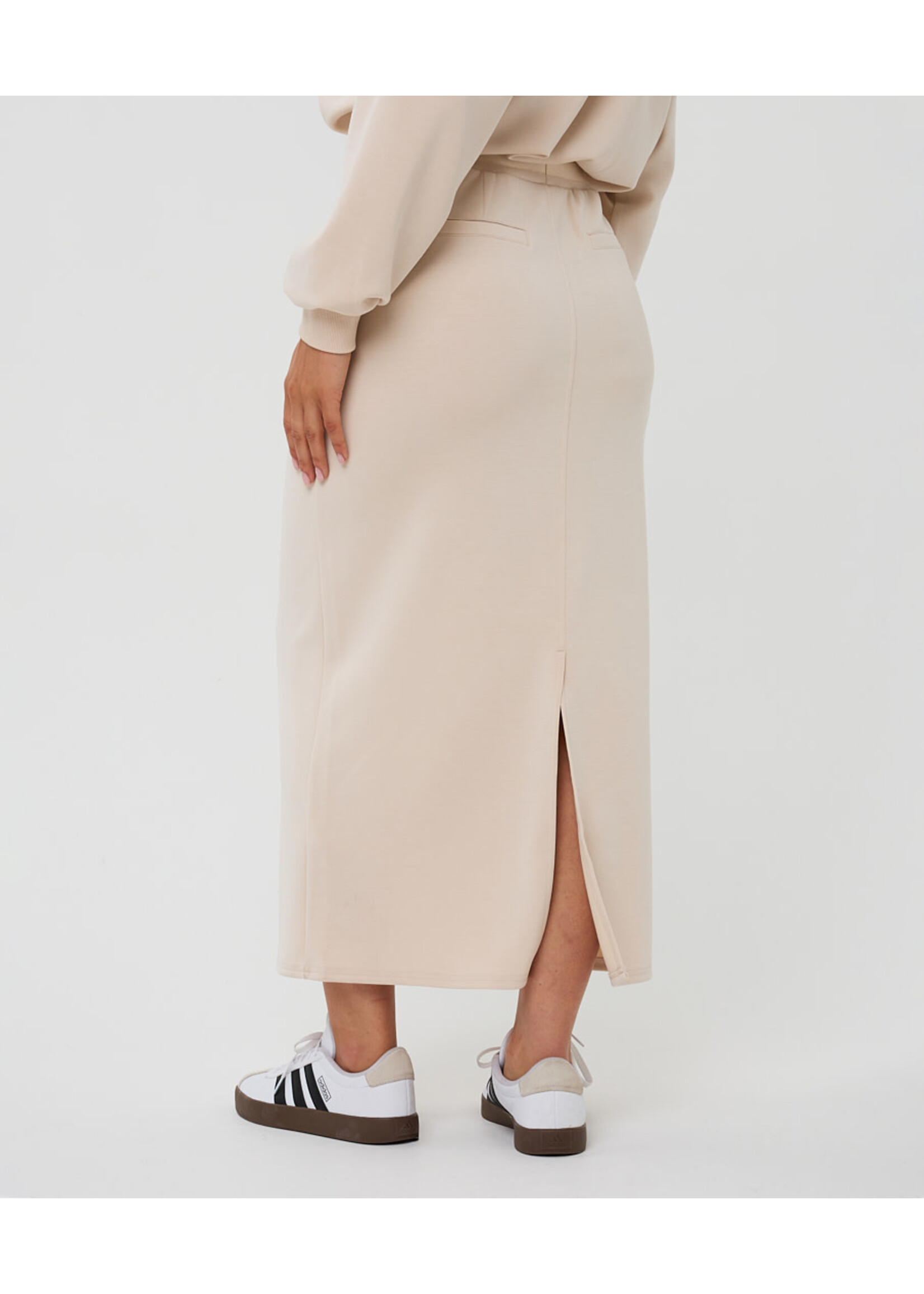 F25.05507 Skirt midi modal