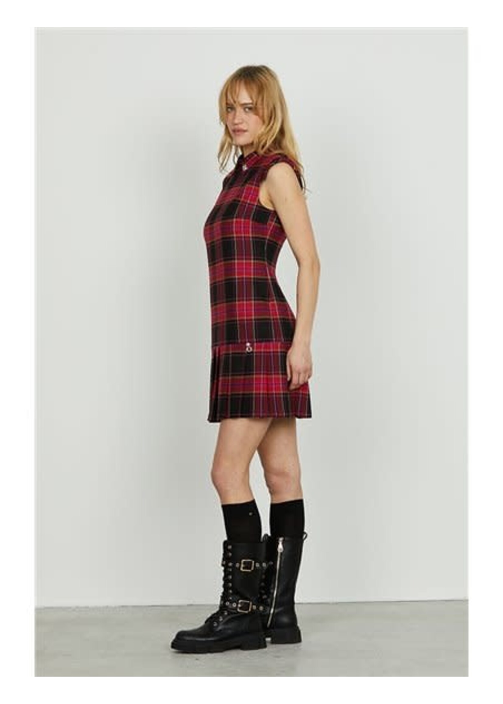 RDA2509091024 Short Dress Isidoris