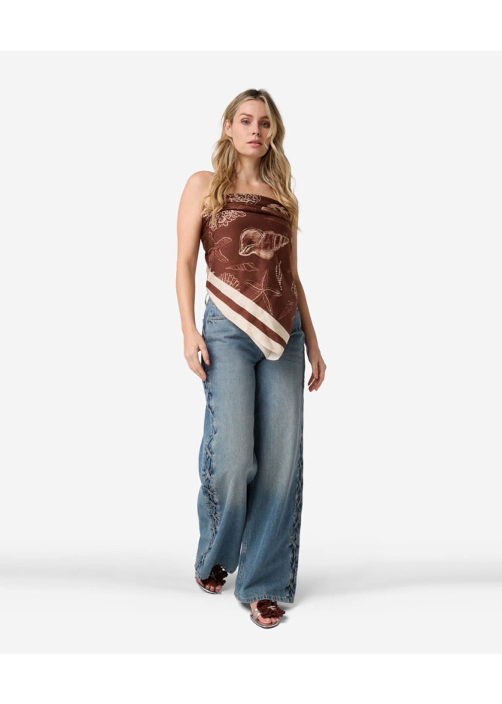 302620188 Scarf Shell