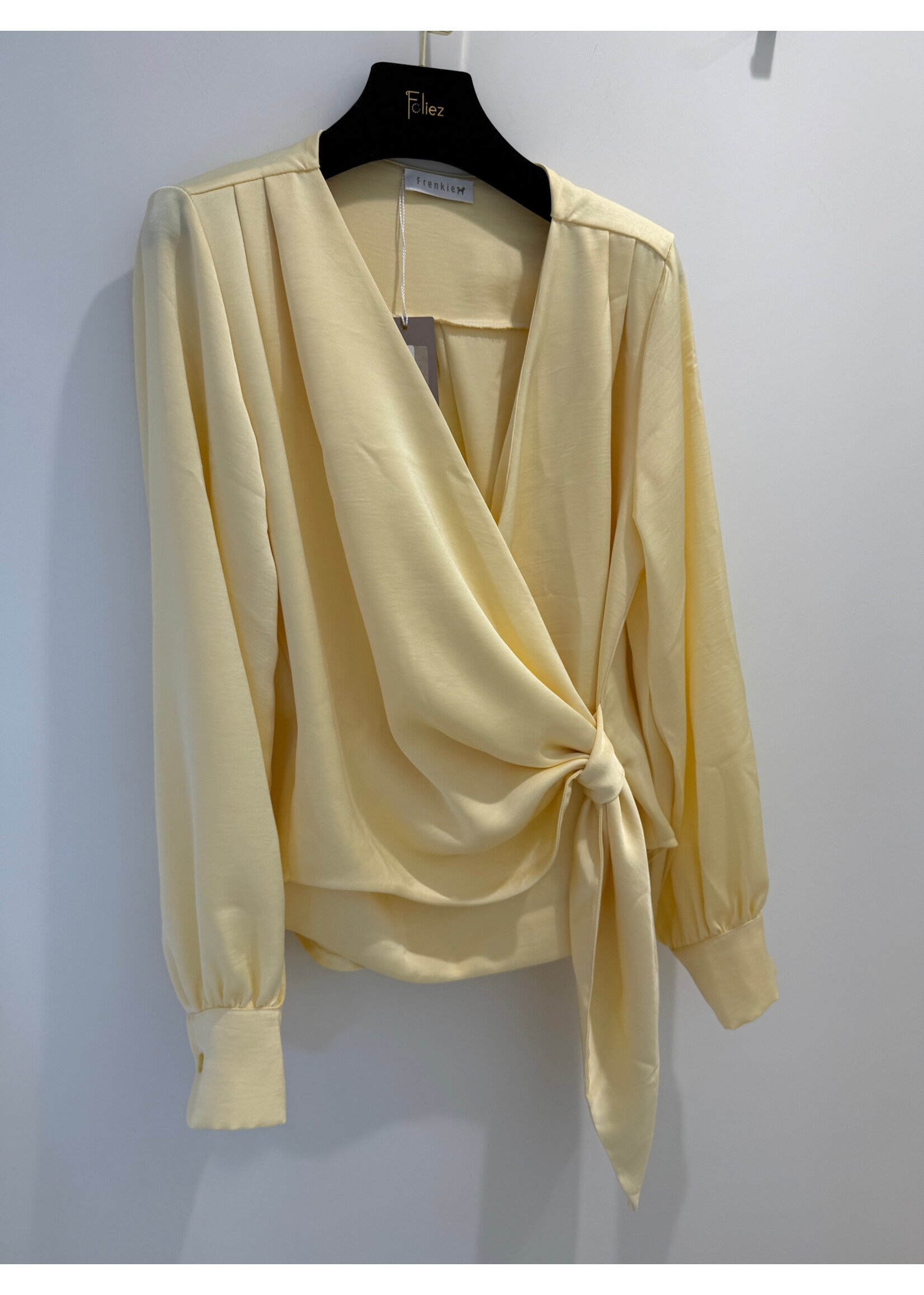 Frenkie Nena cache coeur