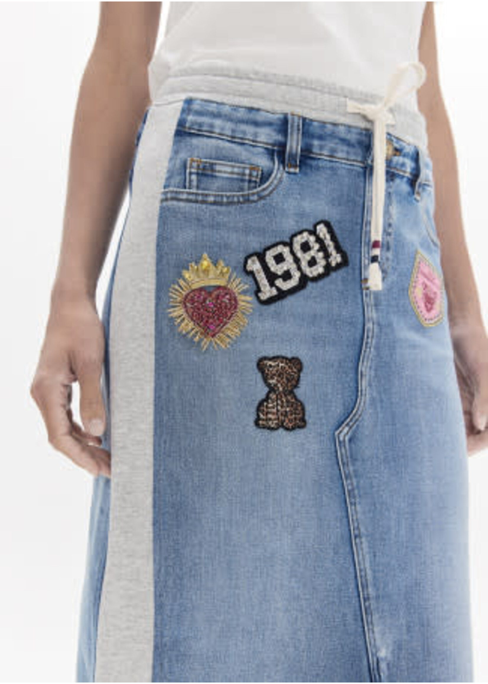 LF2608005