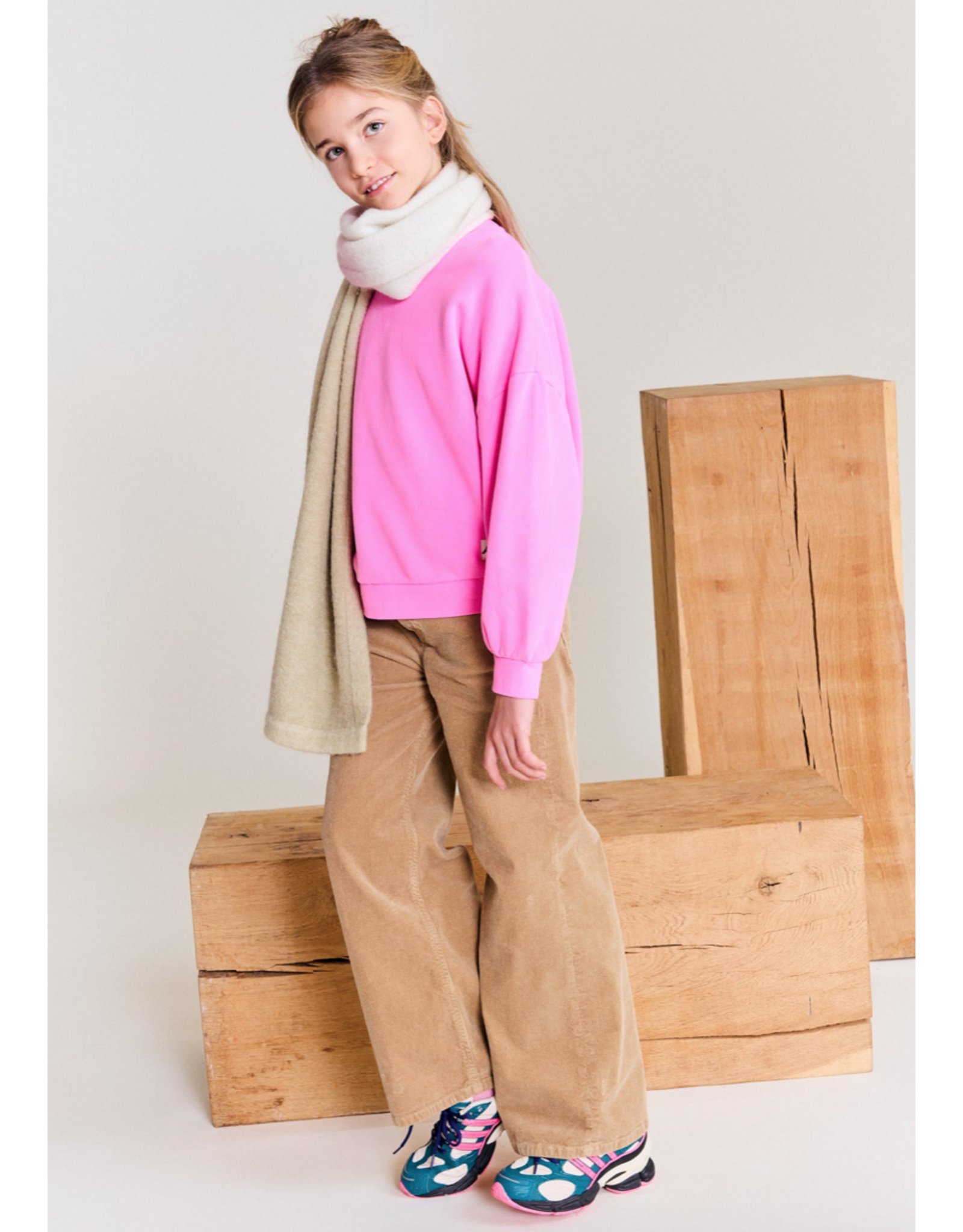 AO76 sweater Violetta fluo roze