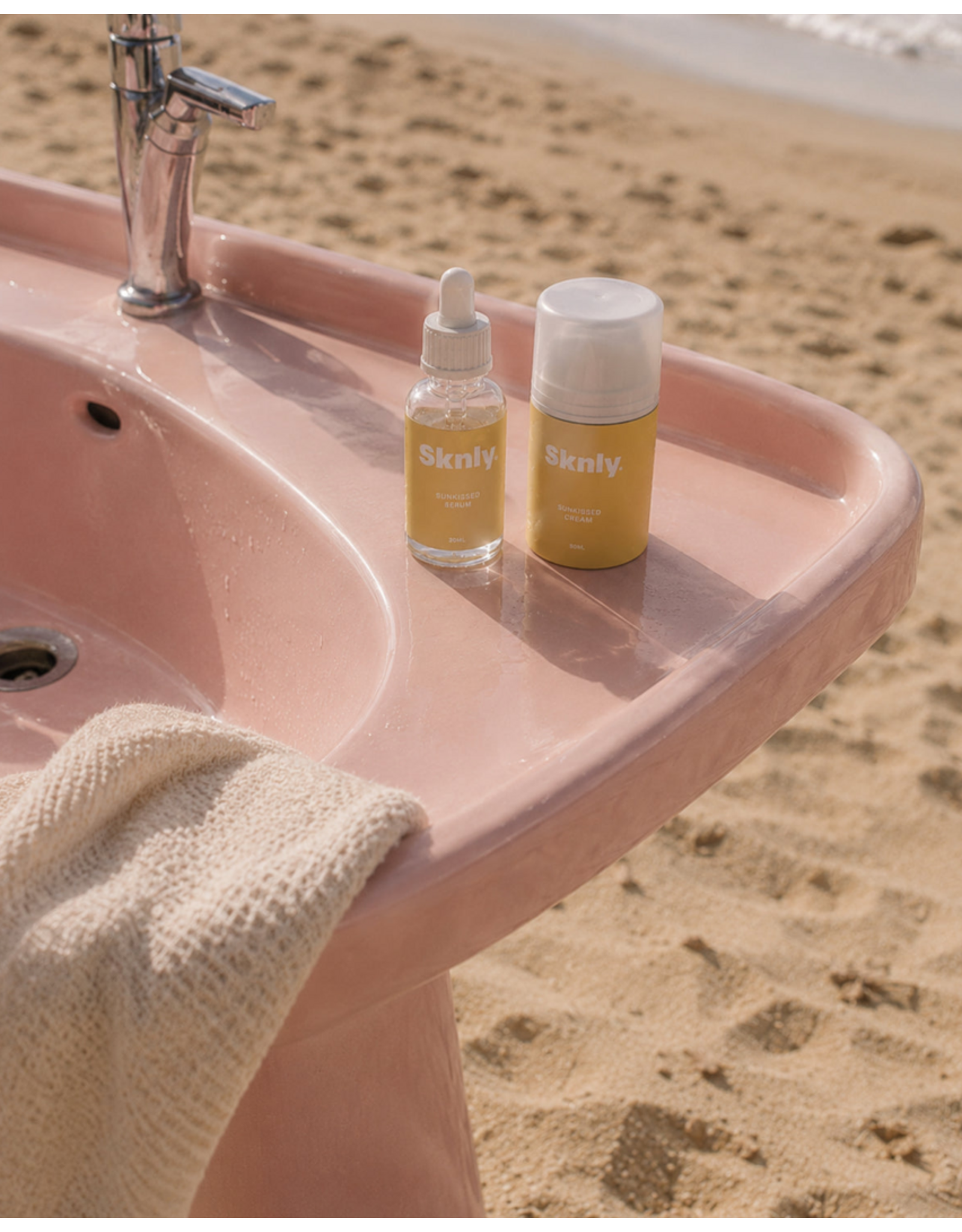 SKNLY Sunkissed Cream