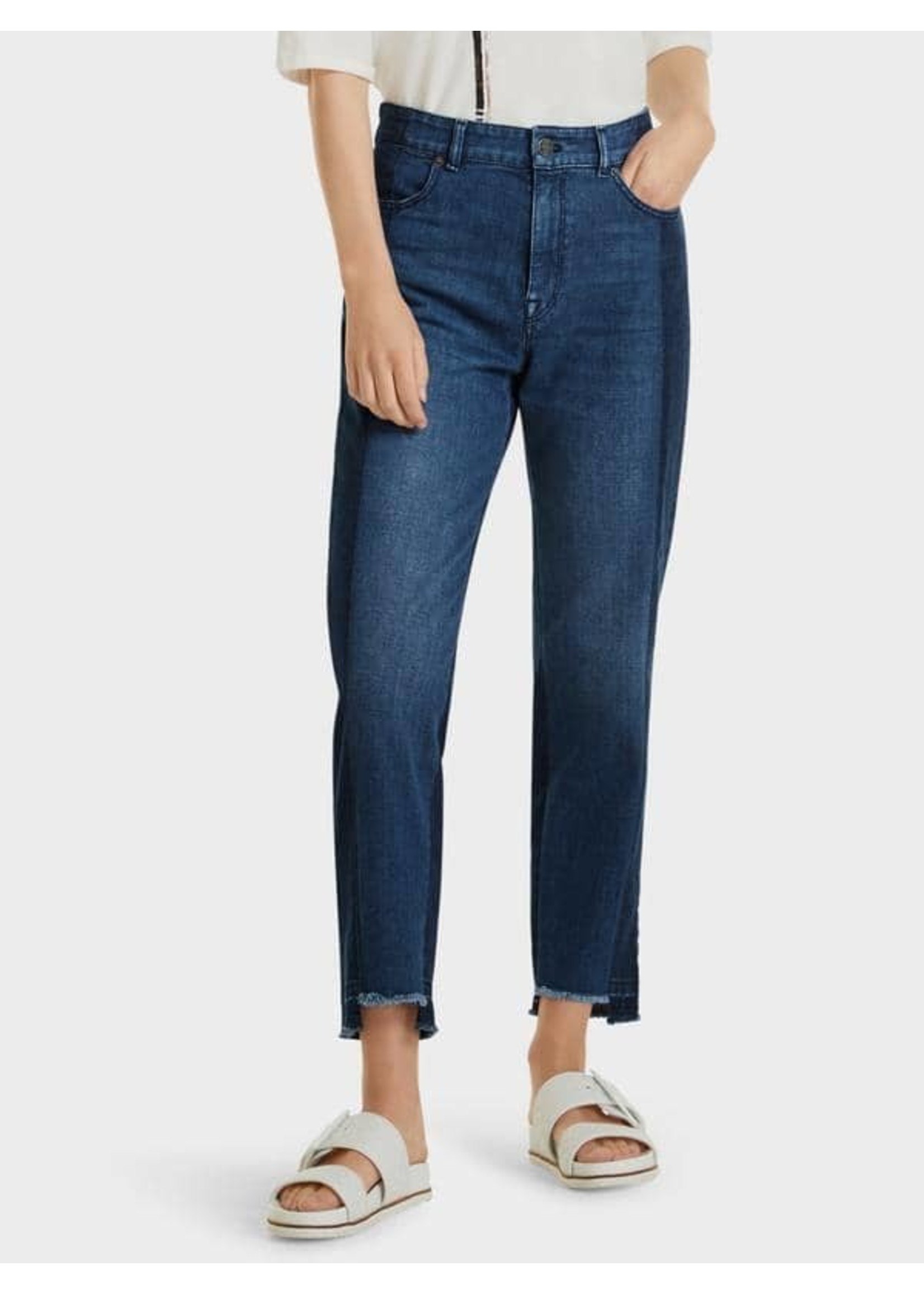 Marccain Sports Jeans SS 82.02 D09 395