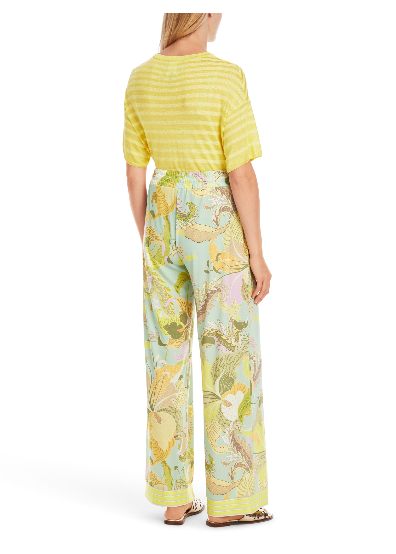 Broek YC 81.56 J38 423